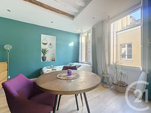 Studio 1 pièce 20 m²