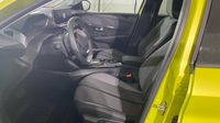 Peugeot 208 e-208 156ch Allure — photo 12