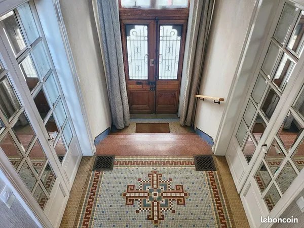 Maison 8 pièces 191 m²