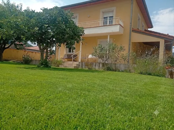 Maison 8 pièces 200 m²