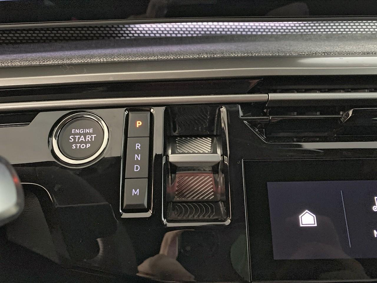 Peugeot 3008 hybrid 145 e-dcs6 gt — photo 15