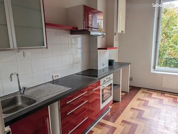 T3 93 m2 et balcon