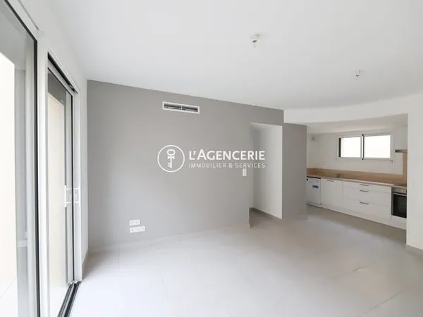 Appartement 47m² T2 avec stationnement et terrasse