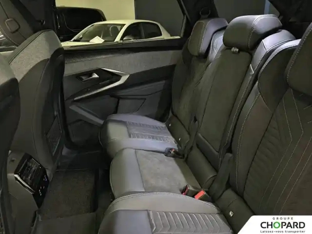 Peugeot 5008 hybrid 145 e-dcs6 — photo 10