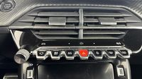 Peugeot 2008 1.2 PureTech 130ch S&S GT EAT8 — photo 19