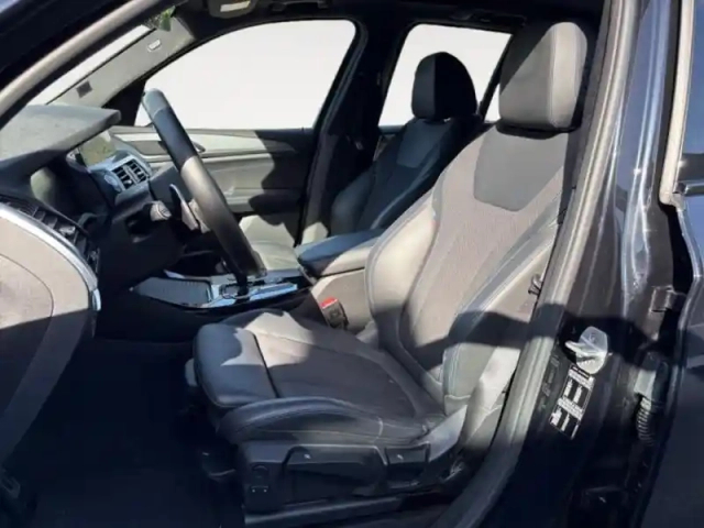Bmw X3 sdrive18da 150ch  m sport — photo 9