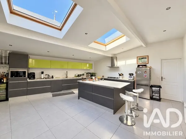 Maison 4 pièces 158 m²