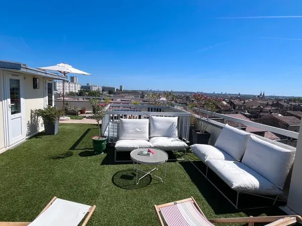 Bordeaux Fondaudège / Marie Brizard — Dernier étage d'exception avec rooftop panoramique