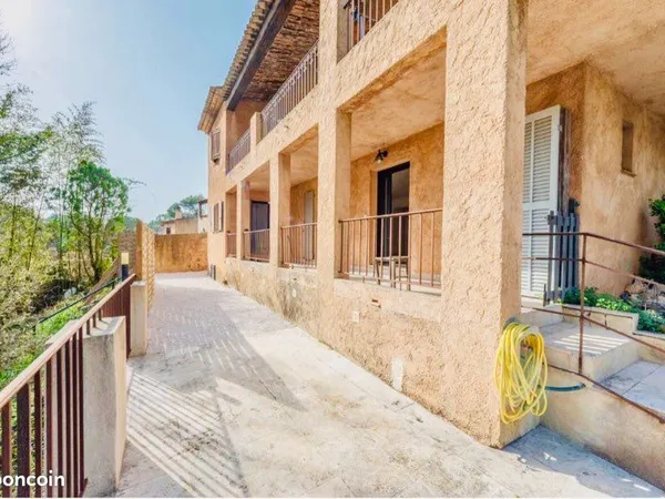 Bas de villa 80m2 avec jardin et piscine