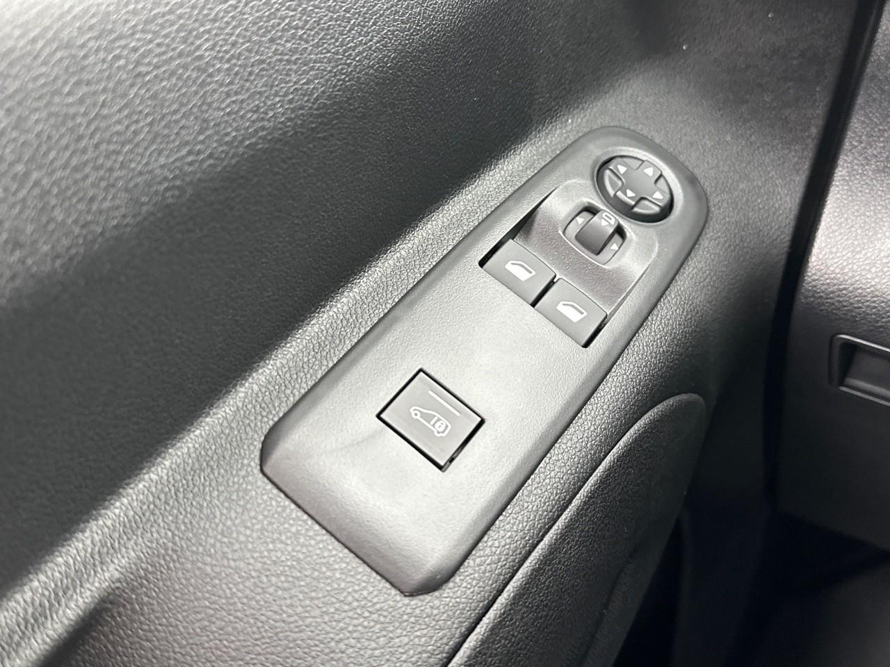 Citroën Berlingo van m diesel 100 ch manuelle — photo 15
