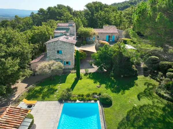 Maison individuelle 8 pièces 220 m²