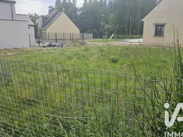 Terrain 496 m²