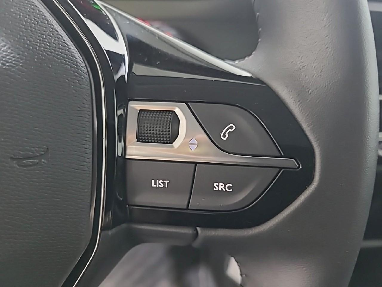Peugeot 208 puretech 75 s&s bvm5 active pack — photo 21