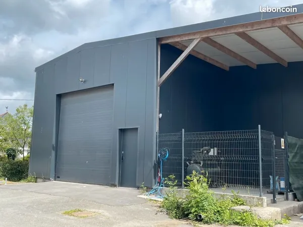 Bâtiment 450M2