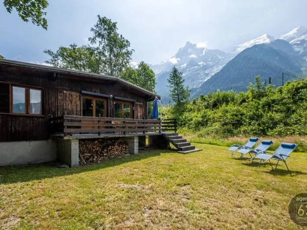 Charmant Chalet à Chamonix Mont-Blanc sur 1230 m2 de terrain pl