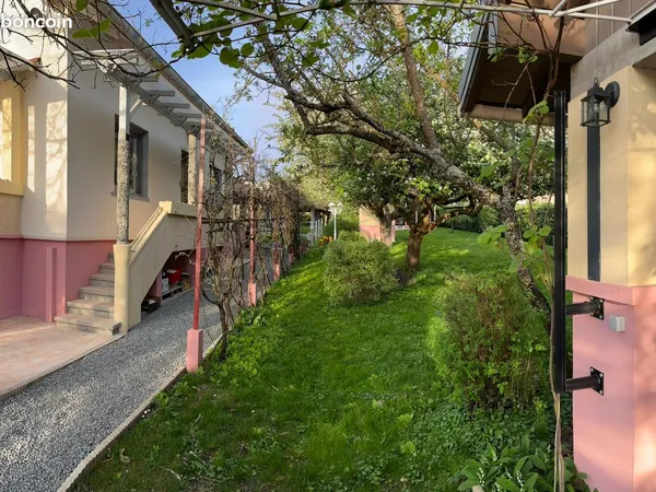 Maison 5 pièces 125m2 rénovation complète, sur terrain 1460m2, jolies finitions