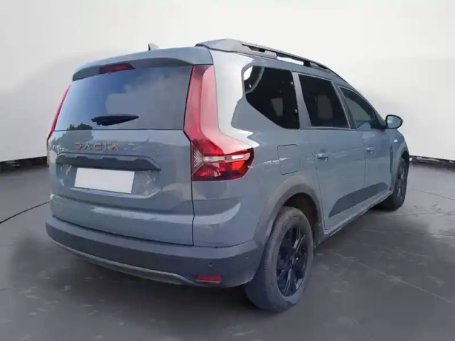 Dacia Jogger tce 110 7 places gsr2 — photo 5