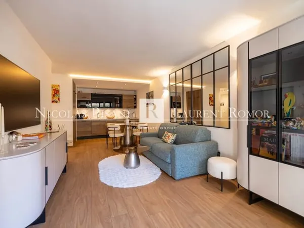 APPARTEMENT A VENDRE A BEAULIEU SUR MER - 3 PIECES - 62 M² - TERRASSE - CALME - GARAGE