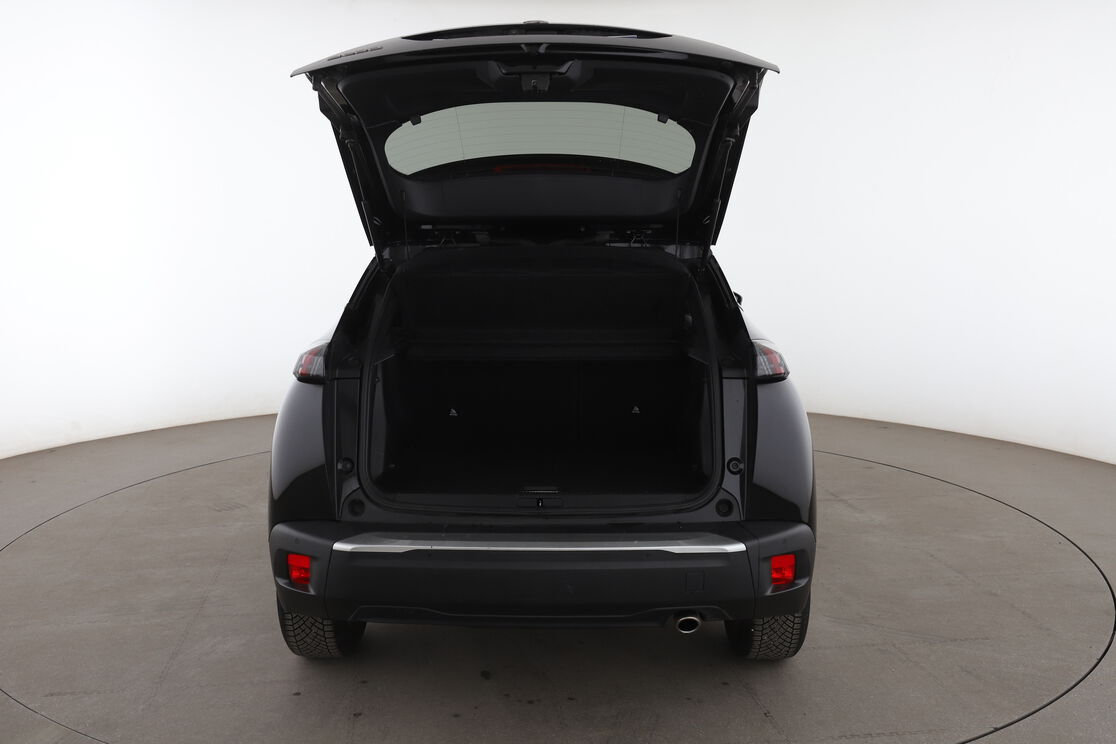 Peugeot 2008 1.5 Blue-HDi Allure Pack EAT8 — photo 15