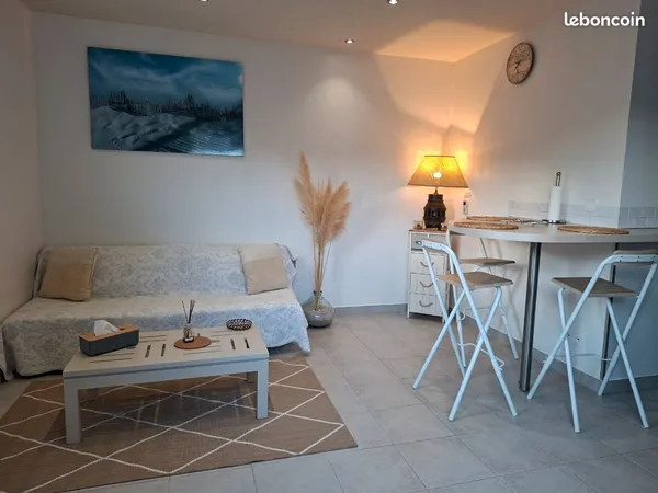 Villa tout confort au mois