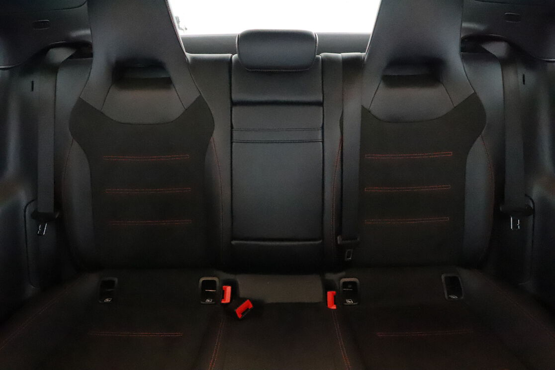 Mercedes-Benz CLA 220 d AMG Line 8G-DCT — photo 14