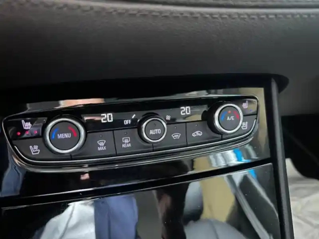Opel Grandland X 1.2 turbo 130ch ultimate — photo 15