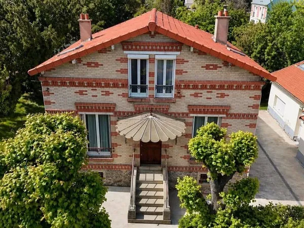 Maison 5 pièces 140 m²