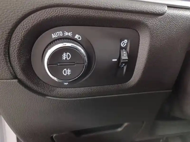 Opel Grandland hybrid 300 ch awd bva8 — photo 24