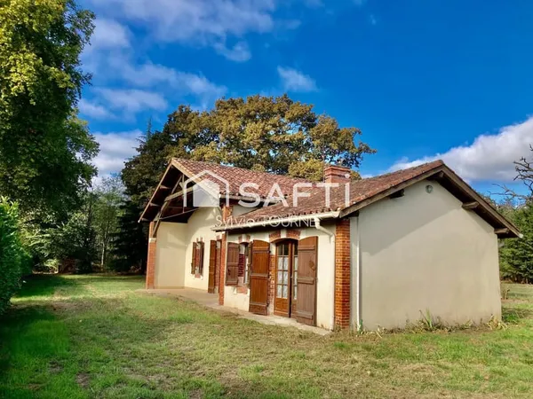 MAISON PLAIN PIED AVEC DEPENDANCE SUR 2 ha 72