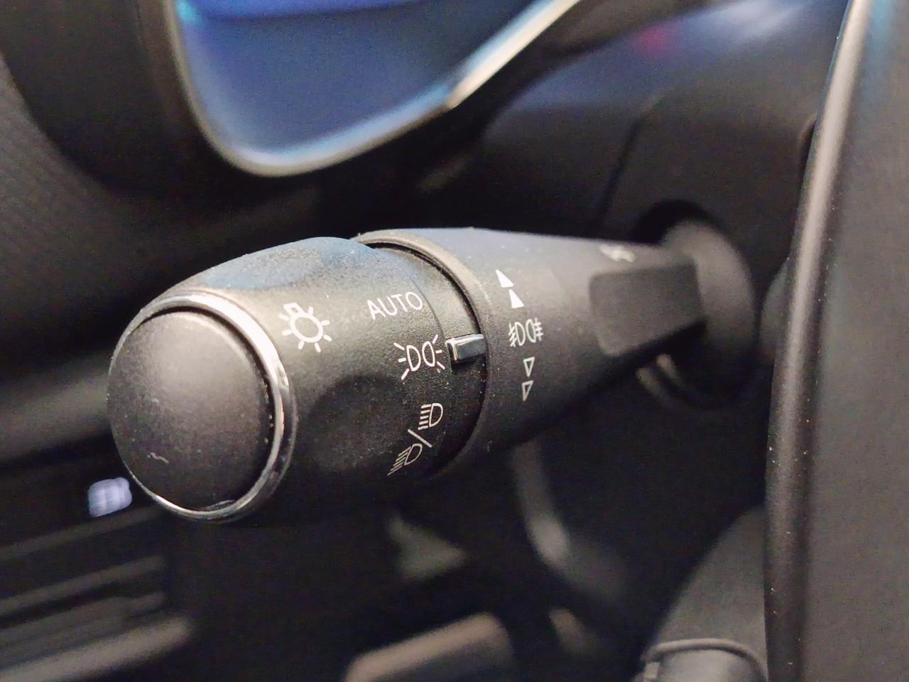 Citroën C5 Aircross hybride rechargeable 225 e-eat8 shine — photo 25