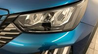 Peugeot 2008 1.2 Hybrid 145ch Envy e-DCS6 — photo 17