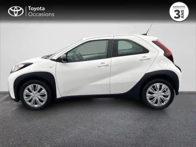 Toyota Aygo X 1.0 vvt-i 72ch dynamic my23 — photo 3