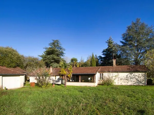 Maison de plain-pied 7 pièces 155 m²