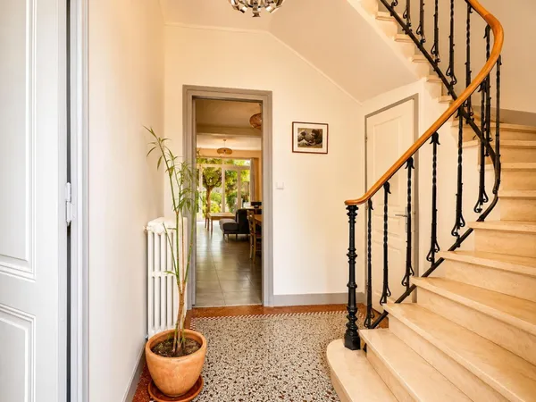 BORDEAUX-CAUDERAN Eglise : Maison pierre, 4 ch, jardin, garage