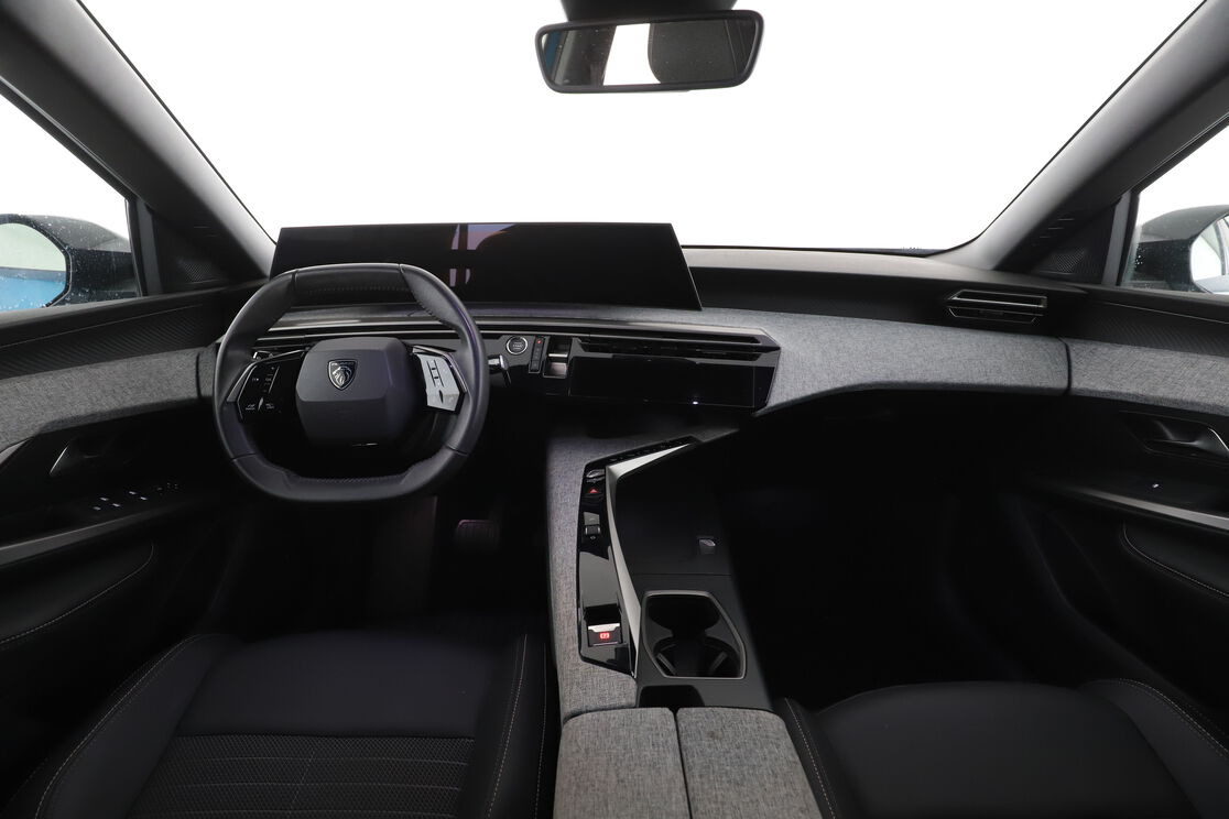 Peugeot 3008 1.2 Hybrid Allure e-DCS6 — photo 11