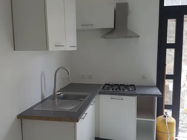 Maison f3 a louer en centre ville de saint joseph