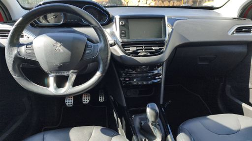 Peugeot 2008 PURETECH 110CH - Crossway – 2018 – 49852 km – Essence – Boîte Manuelle — photo 47