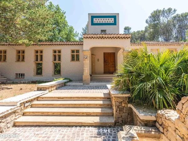 Propriété 10 pièces 455 m²