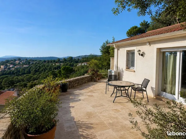 Maison refait à neuf 2 pièces avec terrasse 50m2 + 1 parking