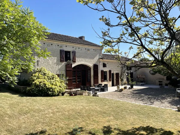 Maison de village 4 pièces 168 m²