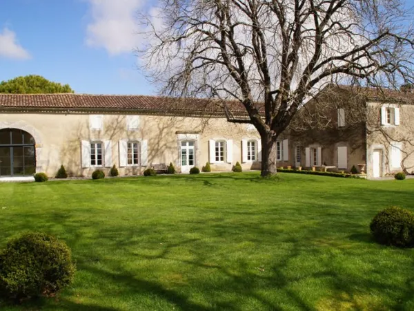 Demeure 8 pièces 395 m²