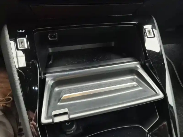 Peugeot 208 hybrid 110 e-dcs6 — photo 14