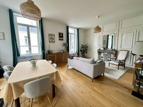 À vendre : Appartement T4 de charme de 86,15 m2 Lille Répu