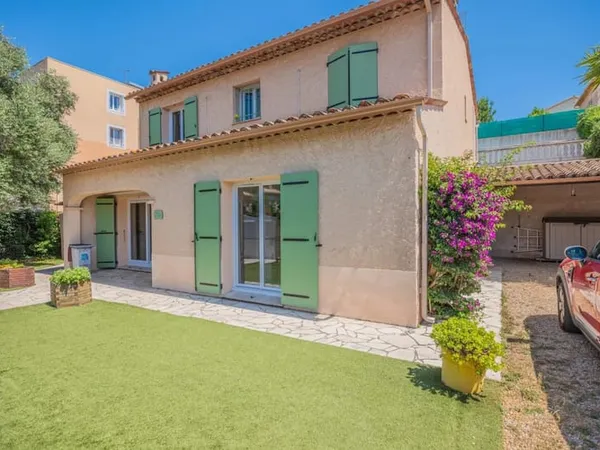 NOUVEAU : charmante villa proche du centre-ville