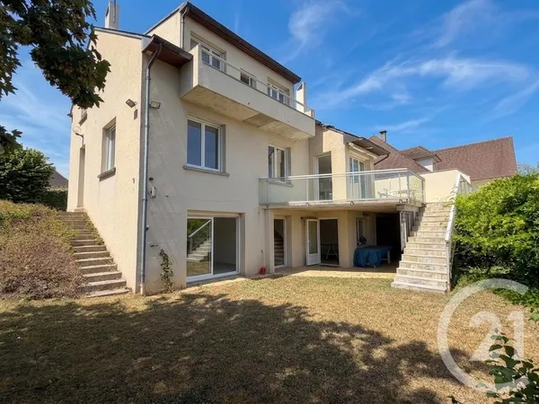 Maison 8 pièces 183 m²