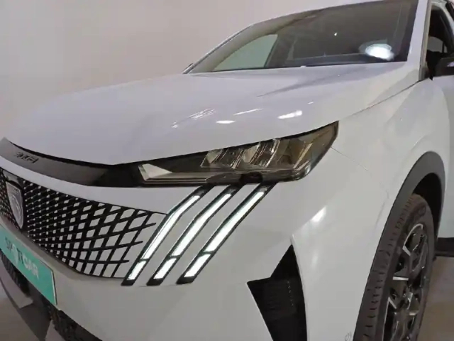 Peugeot 3008 hybrid 145 e-dcs6 — photo 48