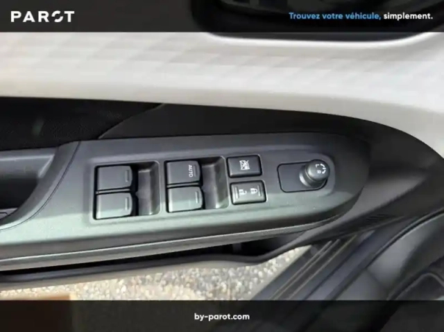 Suzuki Swift nouveau 1.2 dualjet hybrid avantage — photo 6