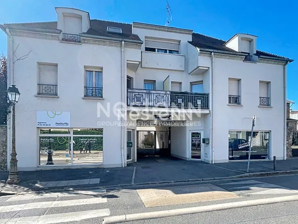 CHILLY-MAZARIN ? Local professionnel de 77 m² ? Investissement ou activité