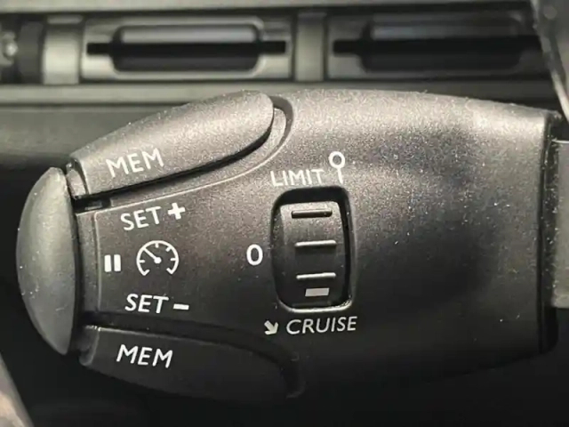 Peugeot 3008 1.2 puretech 130ch active business s&amp;s eat8  6cv — photo 7