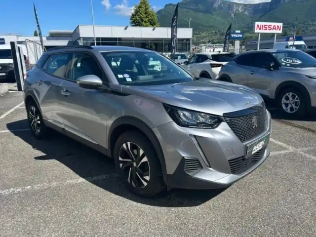 Peugeot 2008 1.2 puretech 130ch s&amp;s allure 7cv — photo 4